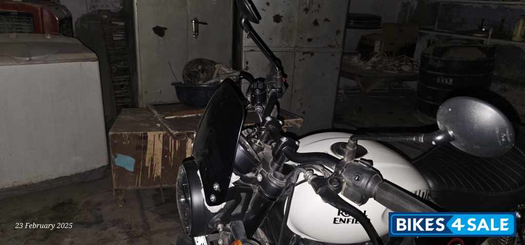 Royal Enfield Hunter 350 Metro