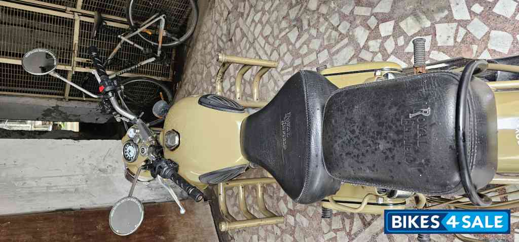 Royal Enfield Classic 500