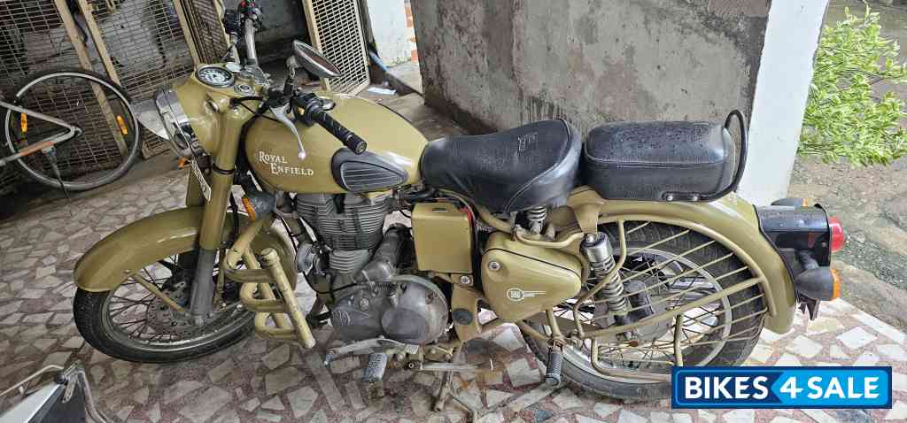 Royal Enfield Classic 500