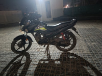 Gray Honda Livo Disc