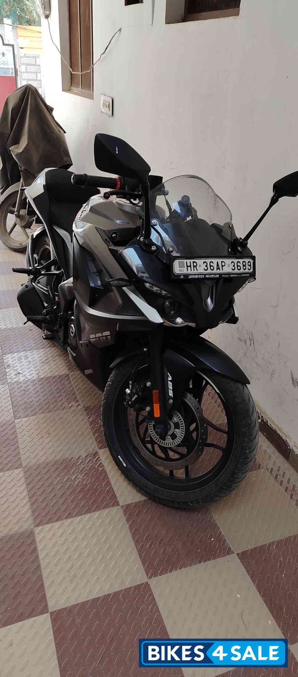 Gloss Pewter Grey Bajaj Pulsar RS 200 BS6