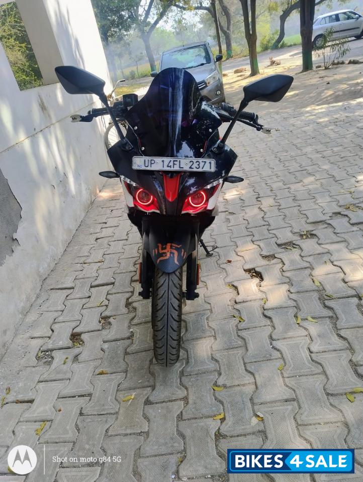 Bajaj Pulsar RS 200 ABS