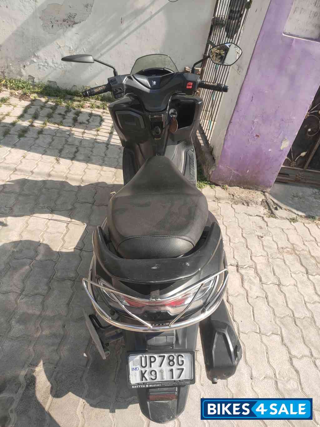 Black Suzuki Burgman Street BS6