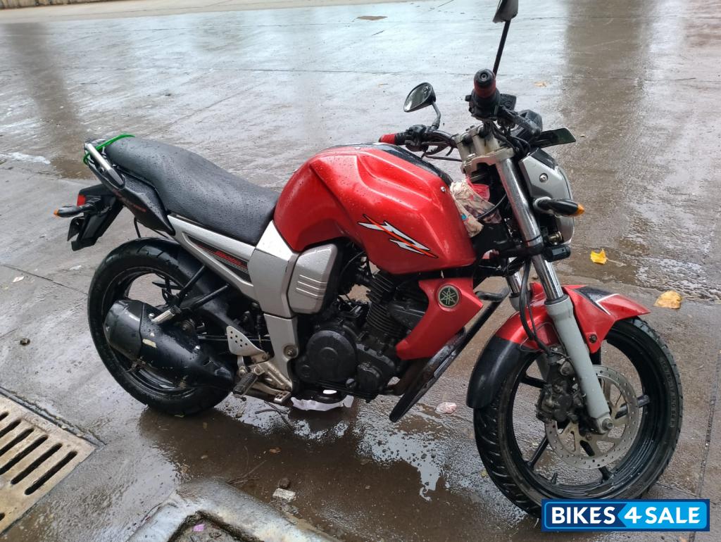 Yamaha FZ