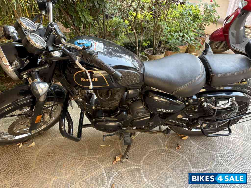 Benelli Imperiale 400 BS6