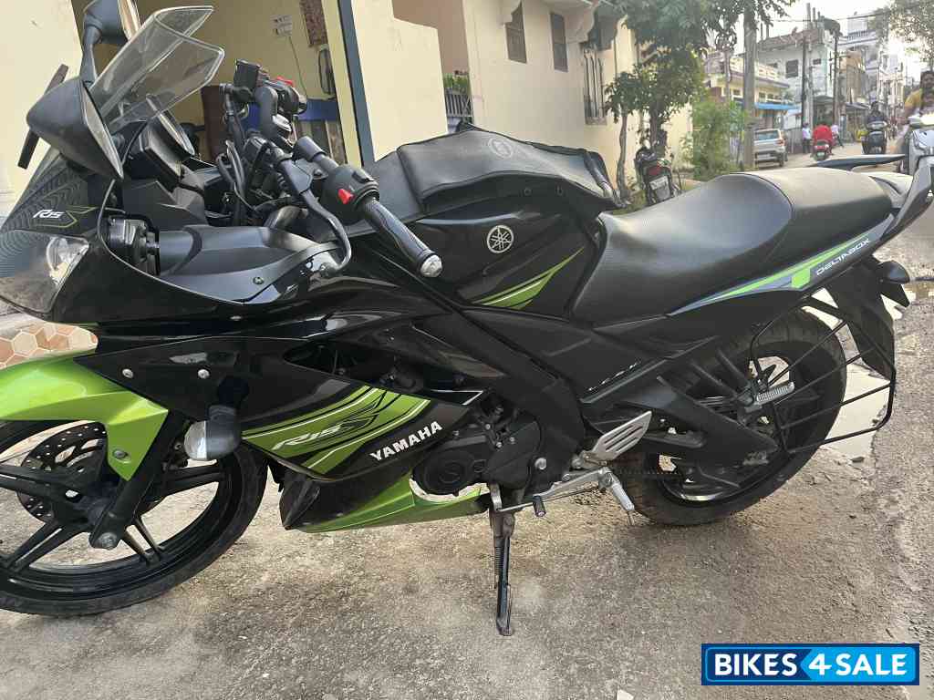 Yamaha YZF R15 S