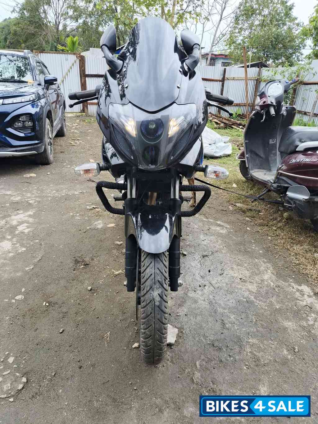 Black With Blue Bajaj Pulsar 220F BS6