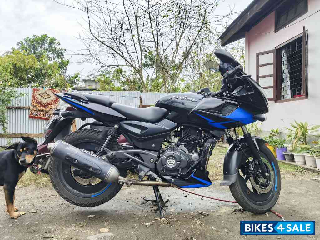Black With Blue Bajaj Pulsar 220F BS6