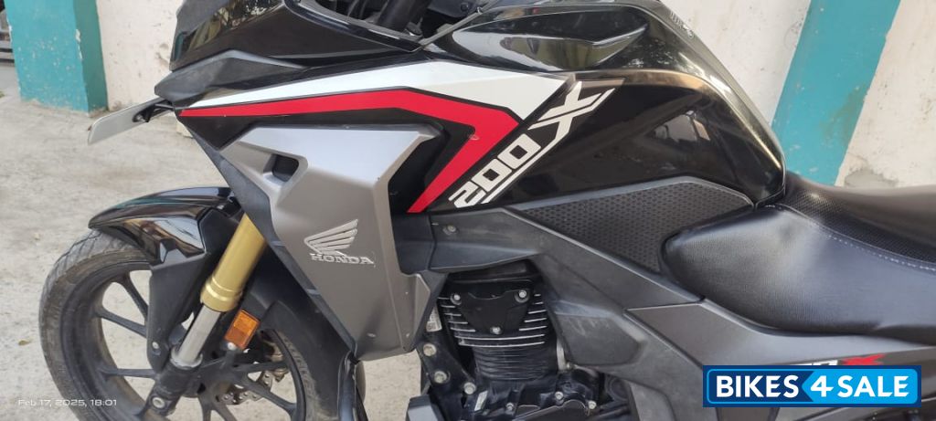 Honda CB200X