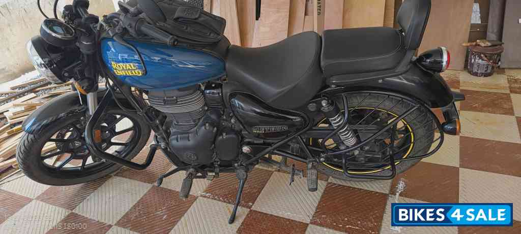 Royal Enfield Meteor 350 Fireball
