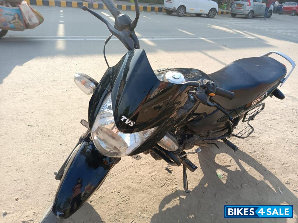 TVS Sport BS6