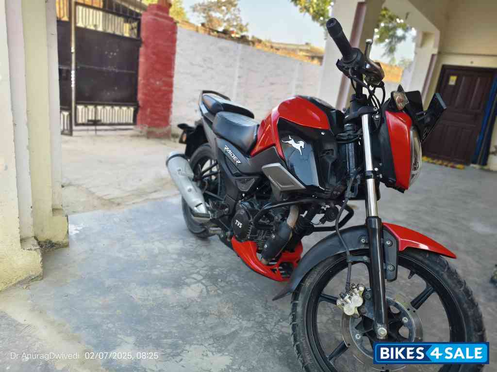 Red TVS Raider 125
