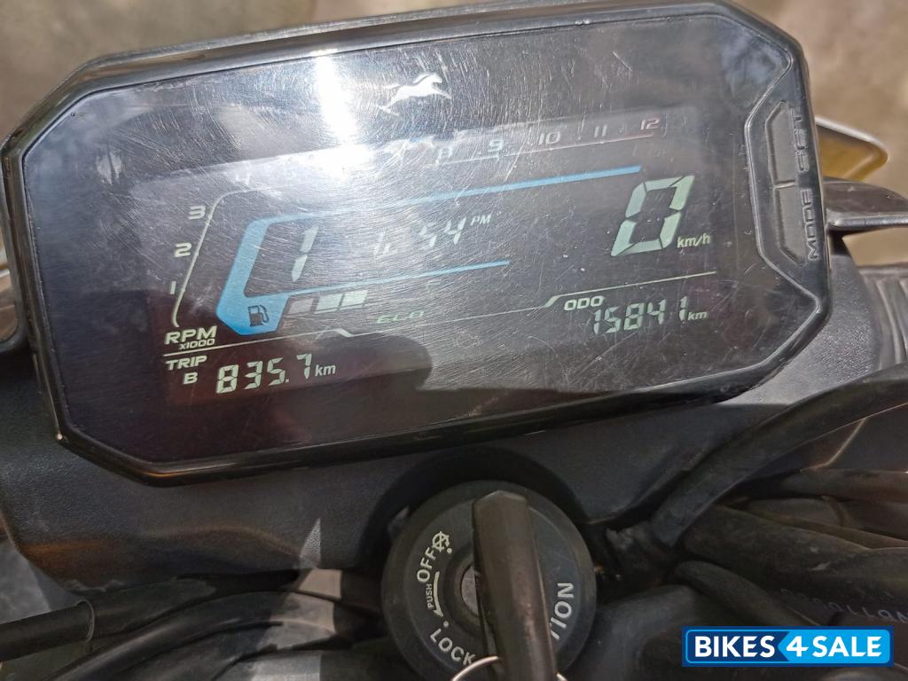 TVS Raider Split Seat