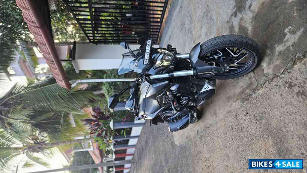 Bajaj Dominar 400
