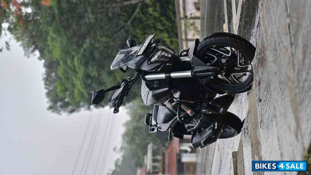 Bajaj Dominar 400
