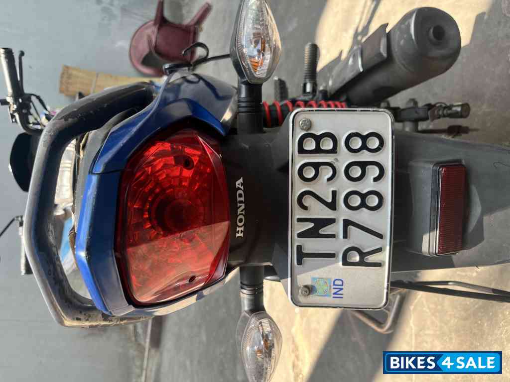 Blue Honda Livo Disc