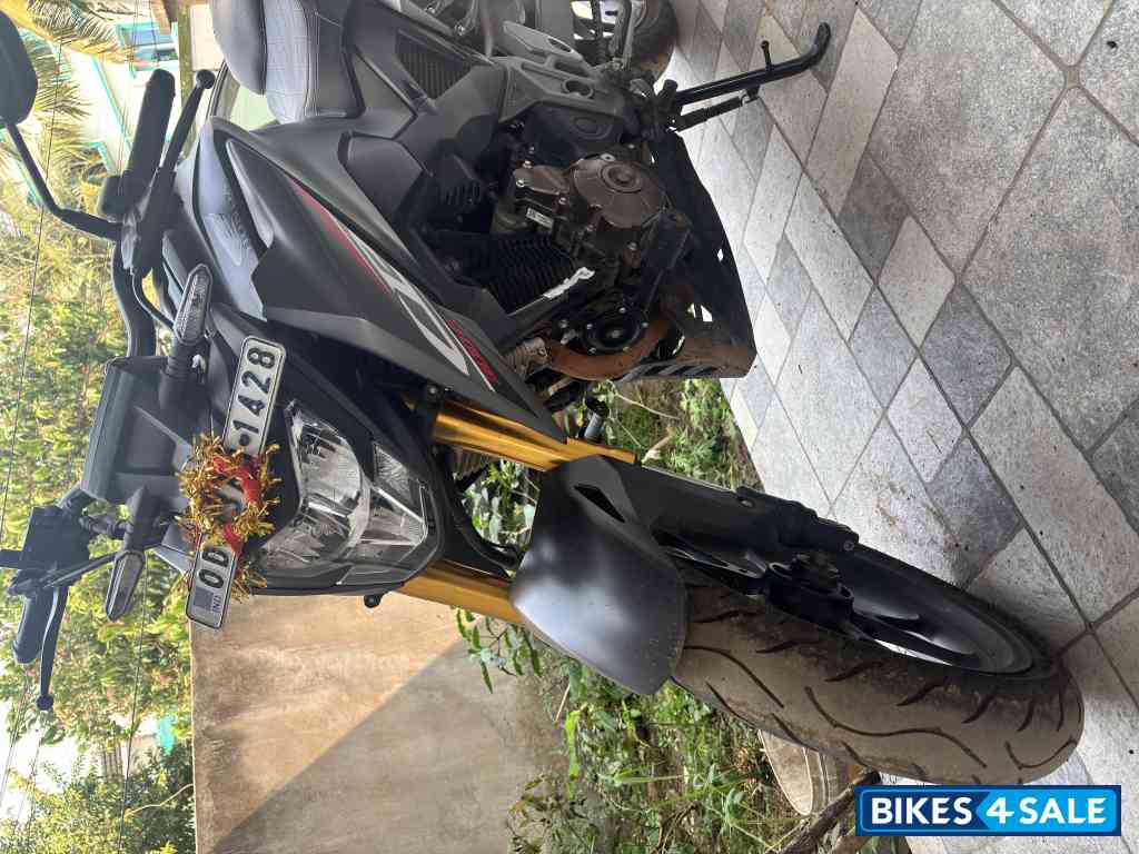 Matt Grey Honda CB300F Deluxe Pro