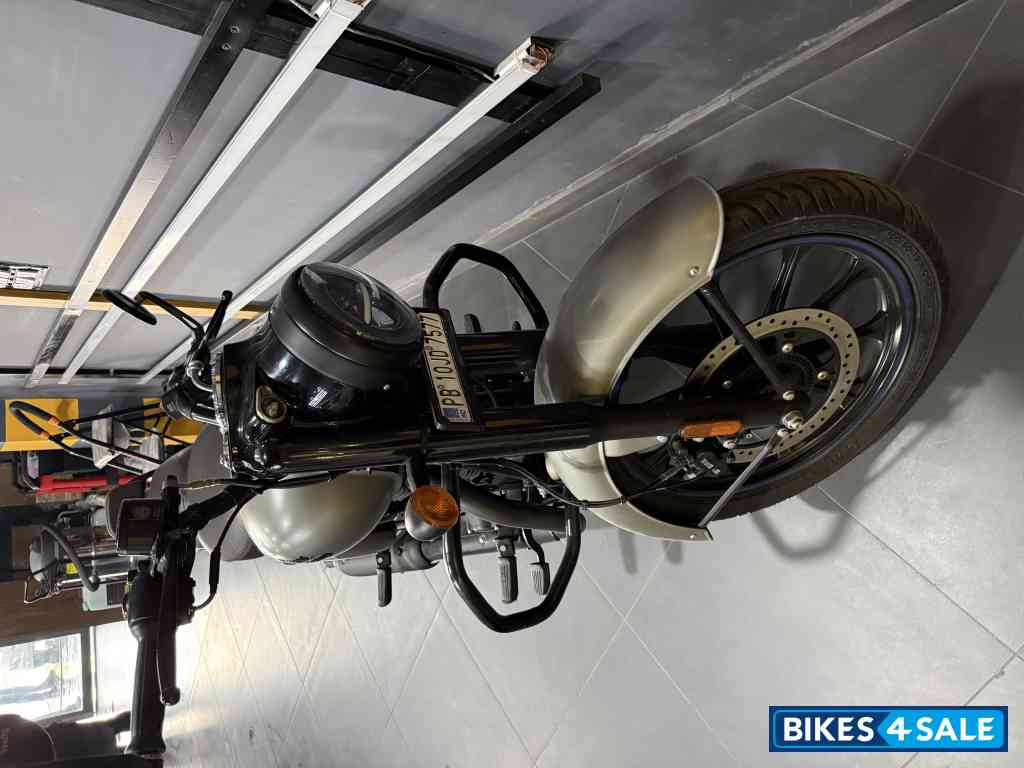 Royal Enfield Classic 350 Dual Channel BS6