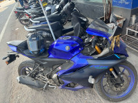 Yamaha R15 V4