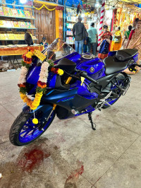 Yamaha R15 V4