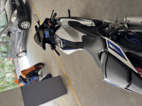 Metallic Silver Yamaha R15M