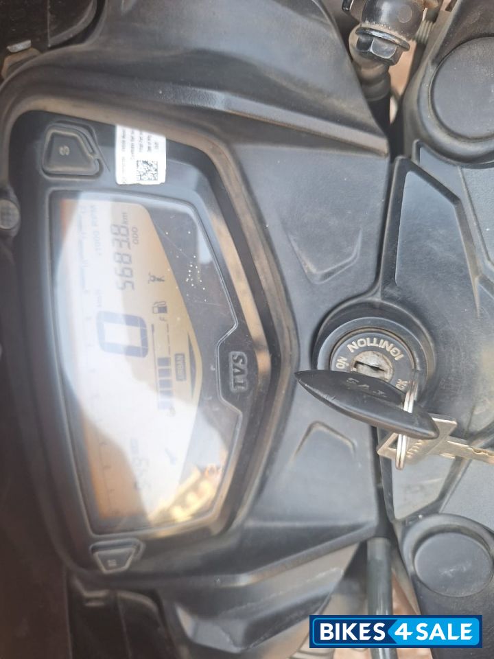 Black TVS Apache RTR 160