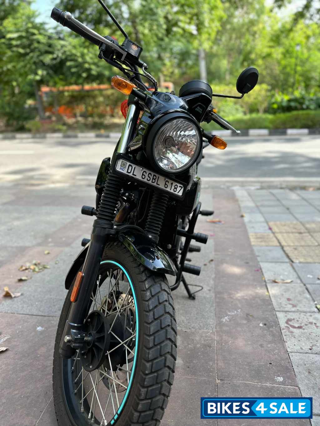Royal Enfield Scram 411