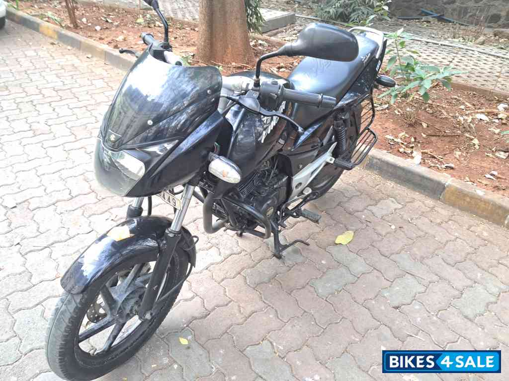 Black Bajaj Pulsar 150 DTSi