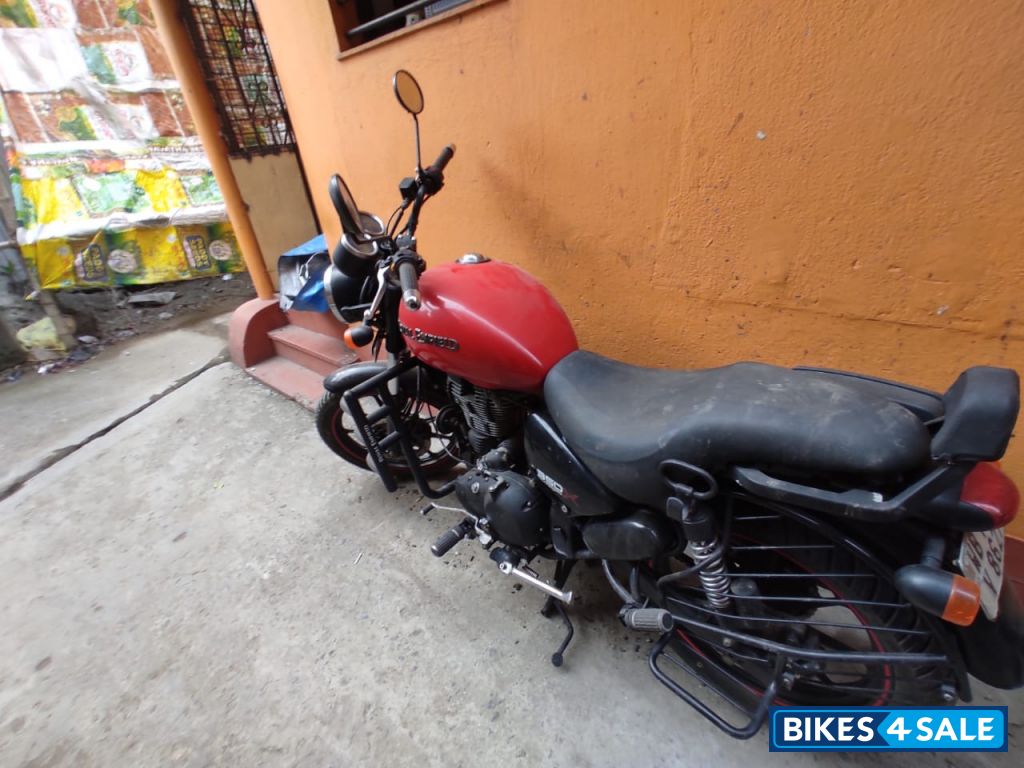 Red Royal Enfield Thunderbird X 350