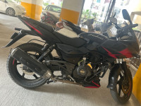 Bajaj Pulsar 220F