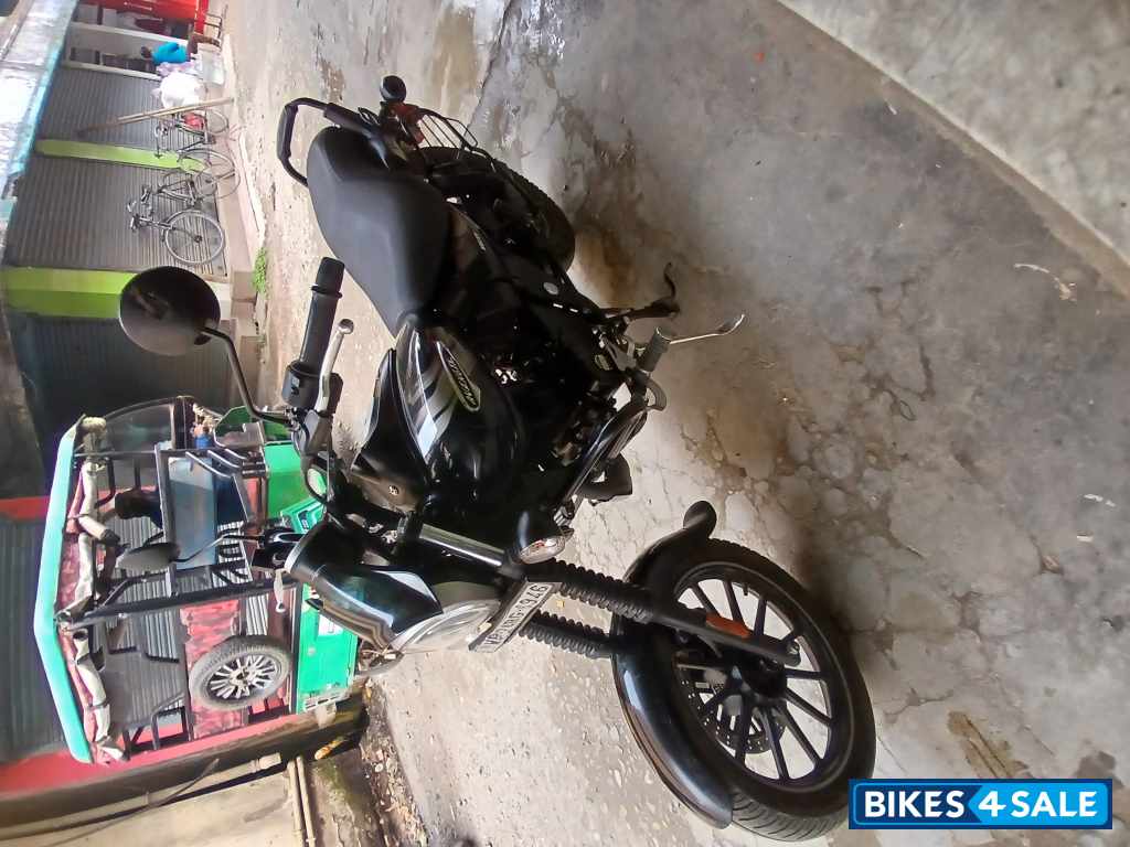 Bajaj Avenger Street 160 BS6