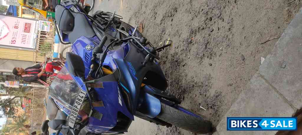 Racing Blue Yamaha R15 V4
