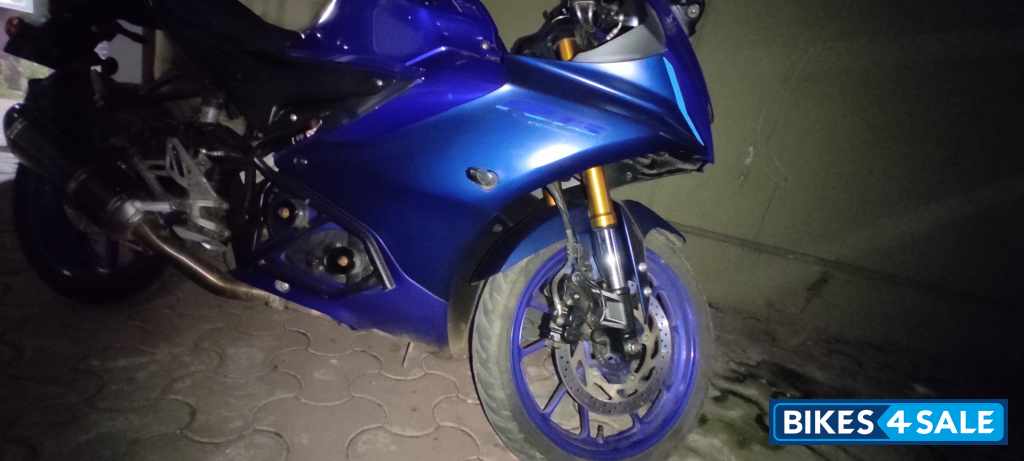 Racing Blue Yamaha R15 V4