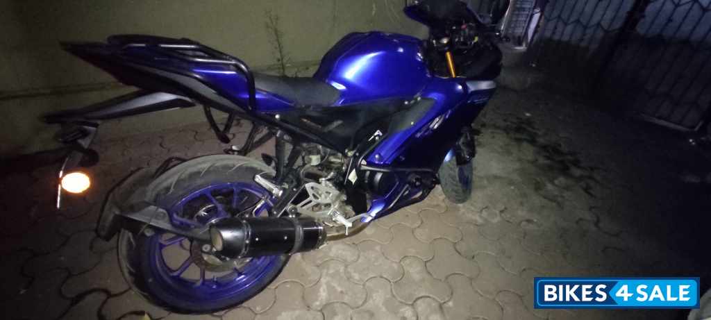Racing Blue Yamaha R15 V4
