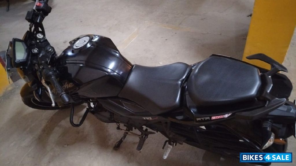 TVS Apache RTR 200 4V