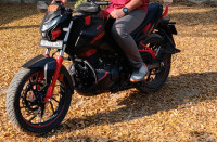 Black And Red Hero Xtreme 160R Stealth Edition