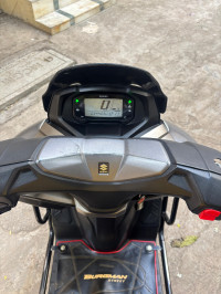 Silver Matalic Grey Suzuki Burgman Street BS6