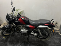 Bajaj V15