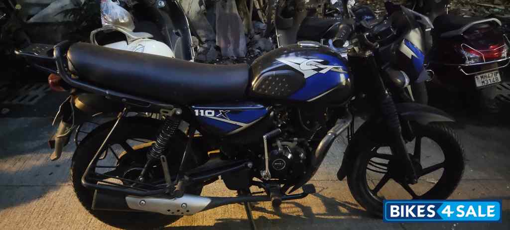 Blue Bajaj CT110X