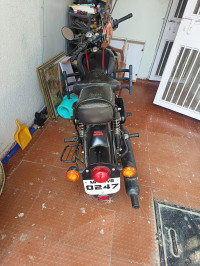 Royal Enfield Classic Stealth Black