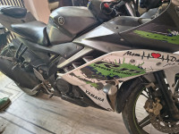 Yamaha YZF R15 V2