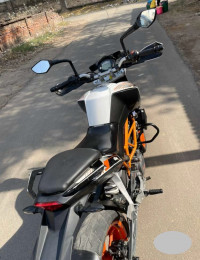 White KTM Duke 390