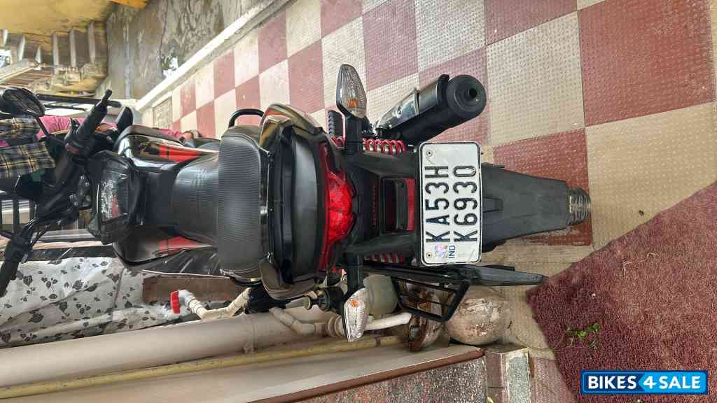 Pearl Siren Blue Honda SP125