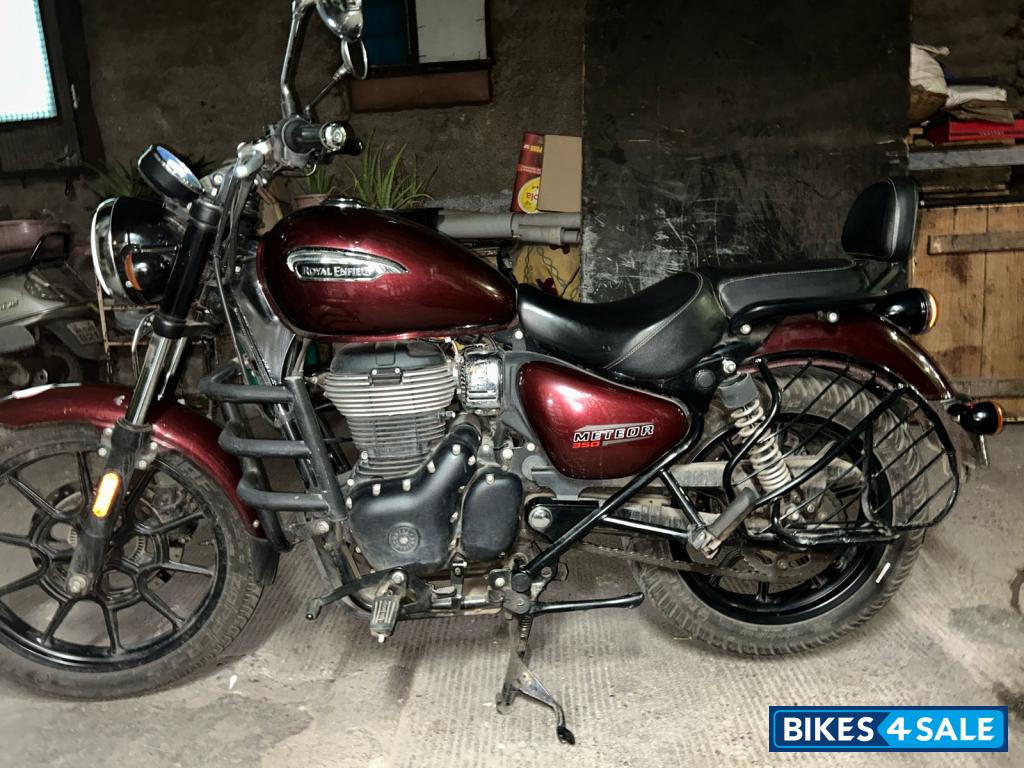 Steller Red Royal Enfield Meteor 350 Stellar