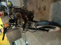 Black Bajaj Avenger Street 220