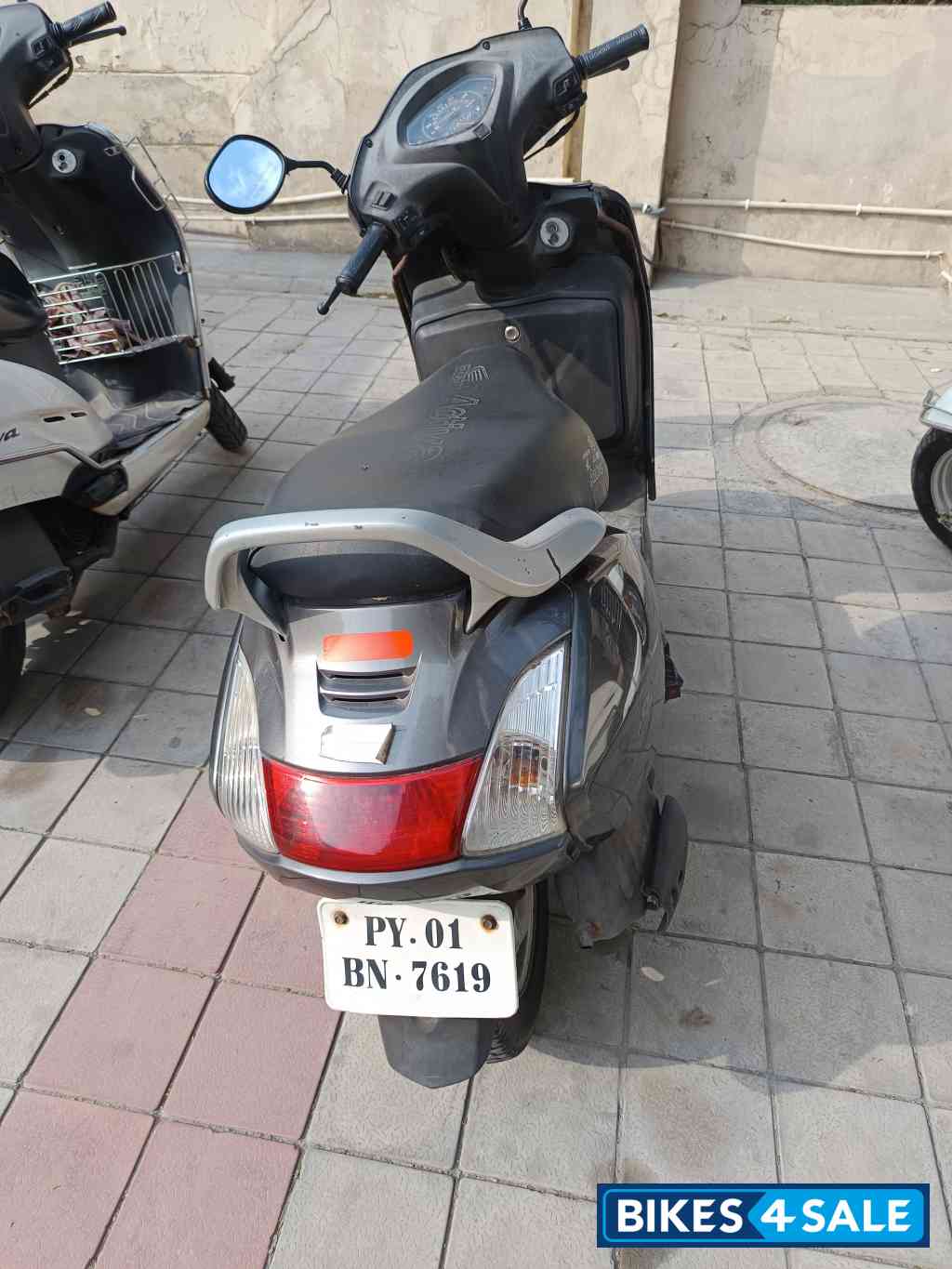 Grey Honda Activa