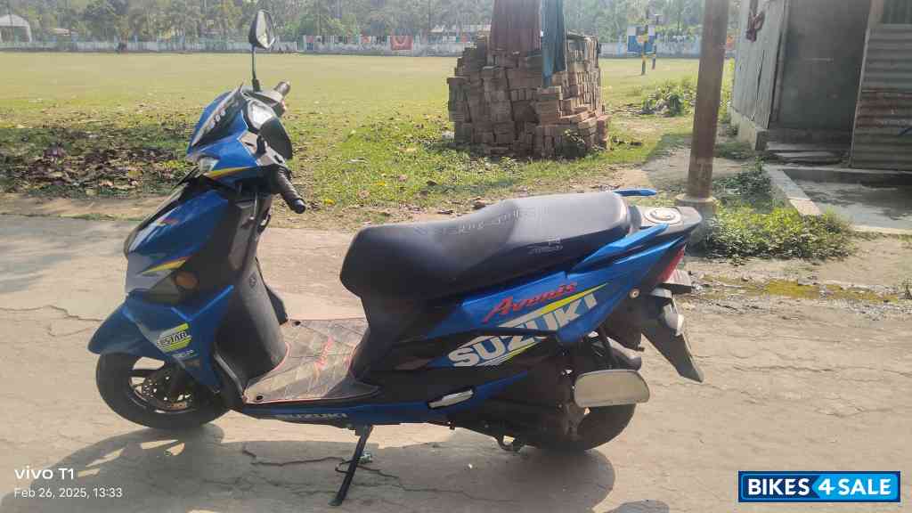 Suzuki Avenis 125 Ride Connect Edition