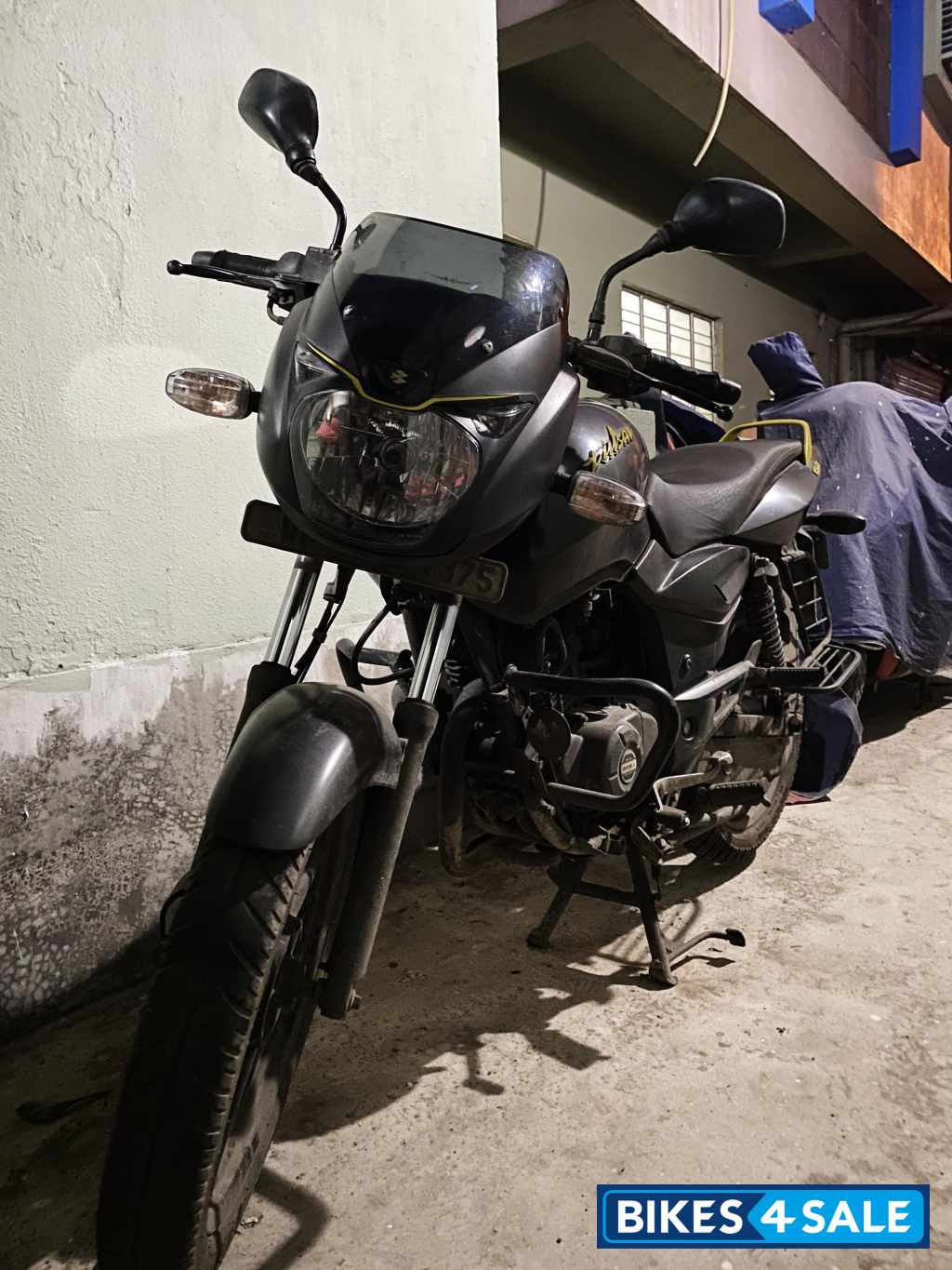 Bajaj Pulsar 150 Neon