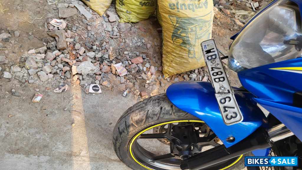 Met. Triton Blue Suzuki Gixxer SF Moto GP