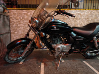 Black Bajaj Avenger 220 DTS-i